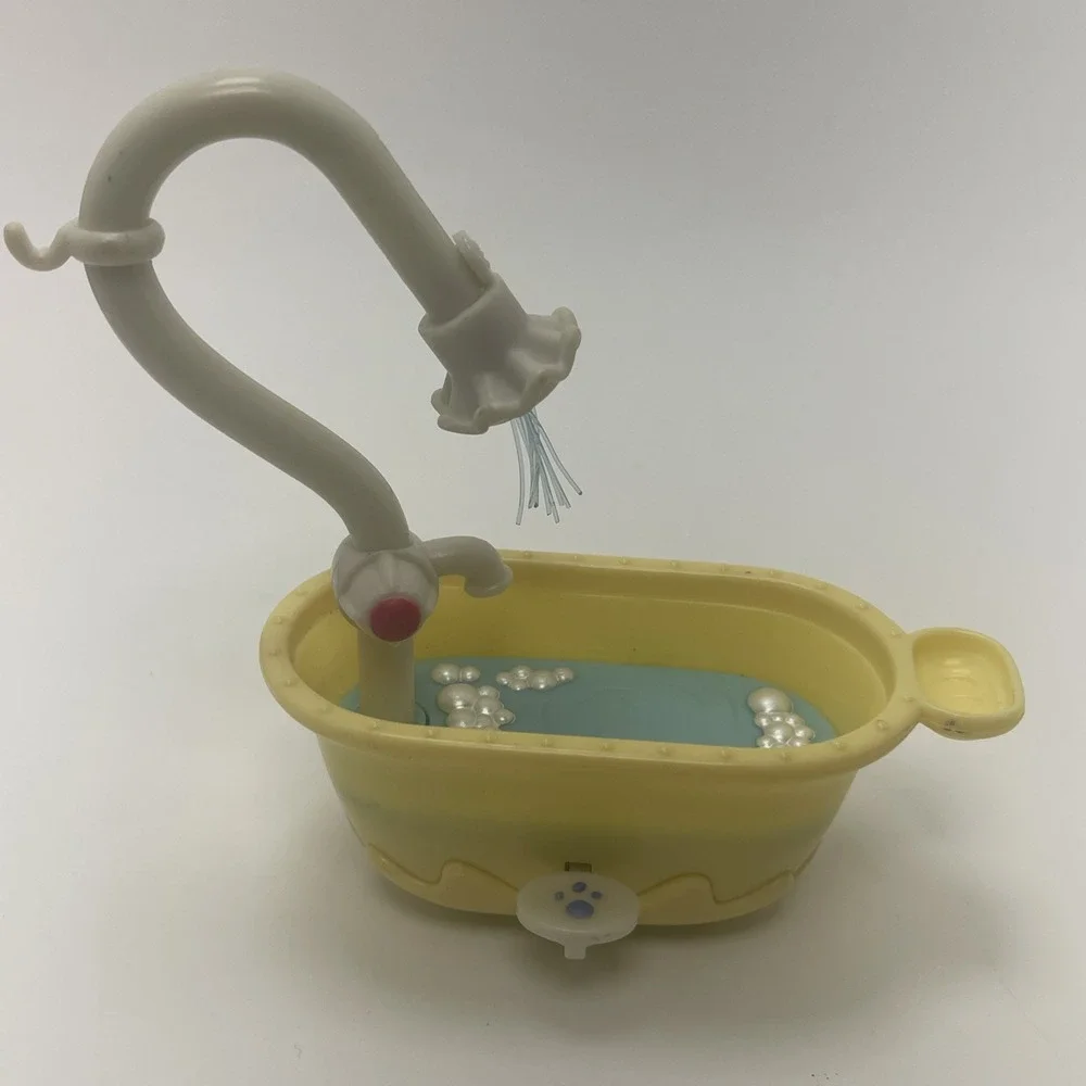 Littlest Pet Shop Magic Motion Yellow Bathtub Triplet Cat Condo‎ Chinchilla Cage